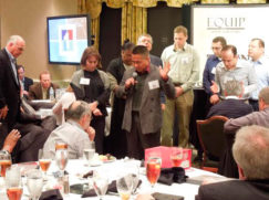 Luis Chu en un Evento de liderazgo empresarial Luis Chu en un Evento de liderazgo empresarial