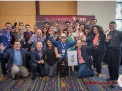 Luis Chu en un Evento de liderazgo empresarial Luis Chu en un Evento de liderazgo empresarial